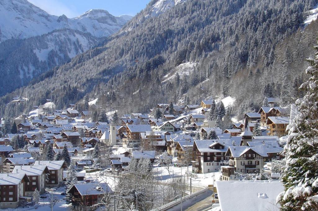 Hotel De La Paix Champéry Dış mekan fotoğraf