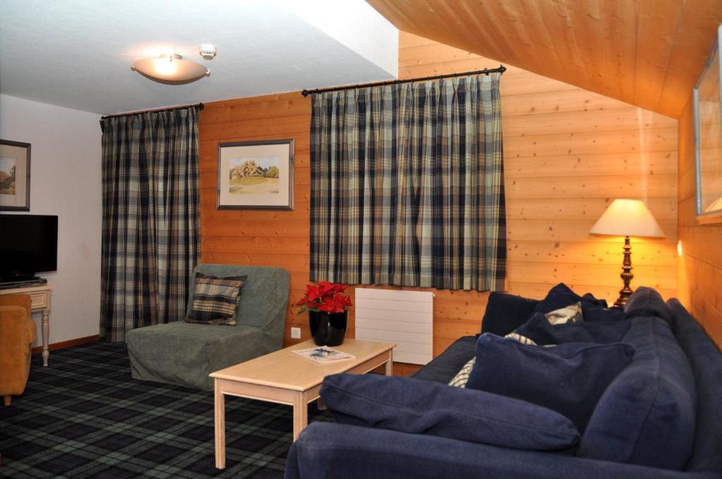 Hotel De La Paix Champéry Oda fotoğraf