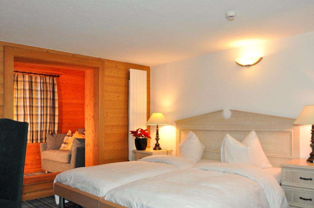 Hotel De La Paix Champéry Oda fotoğraf
