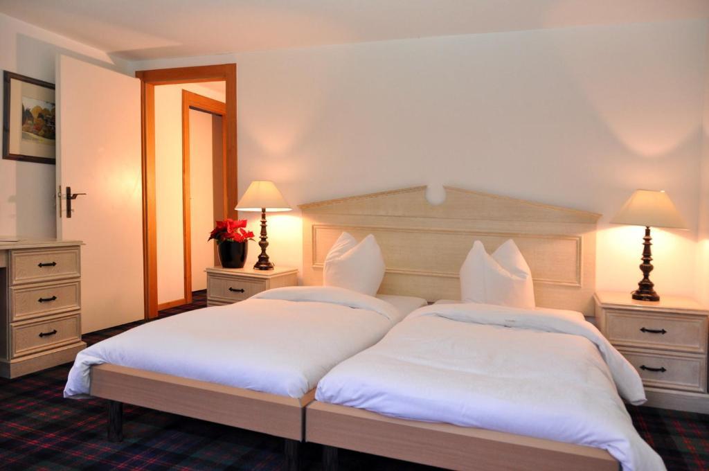 Hotel De La Paix Champéry Oda fotoğraf